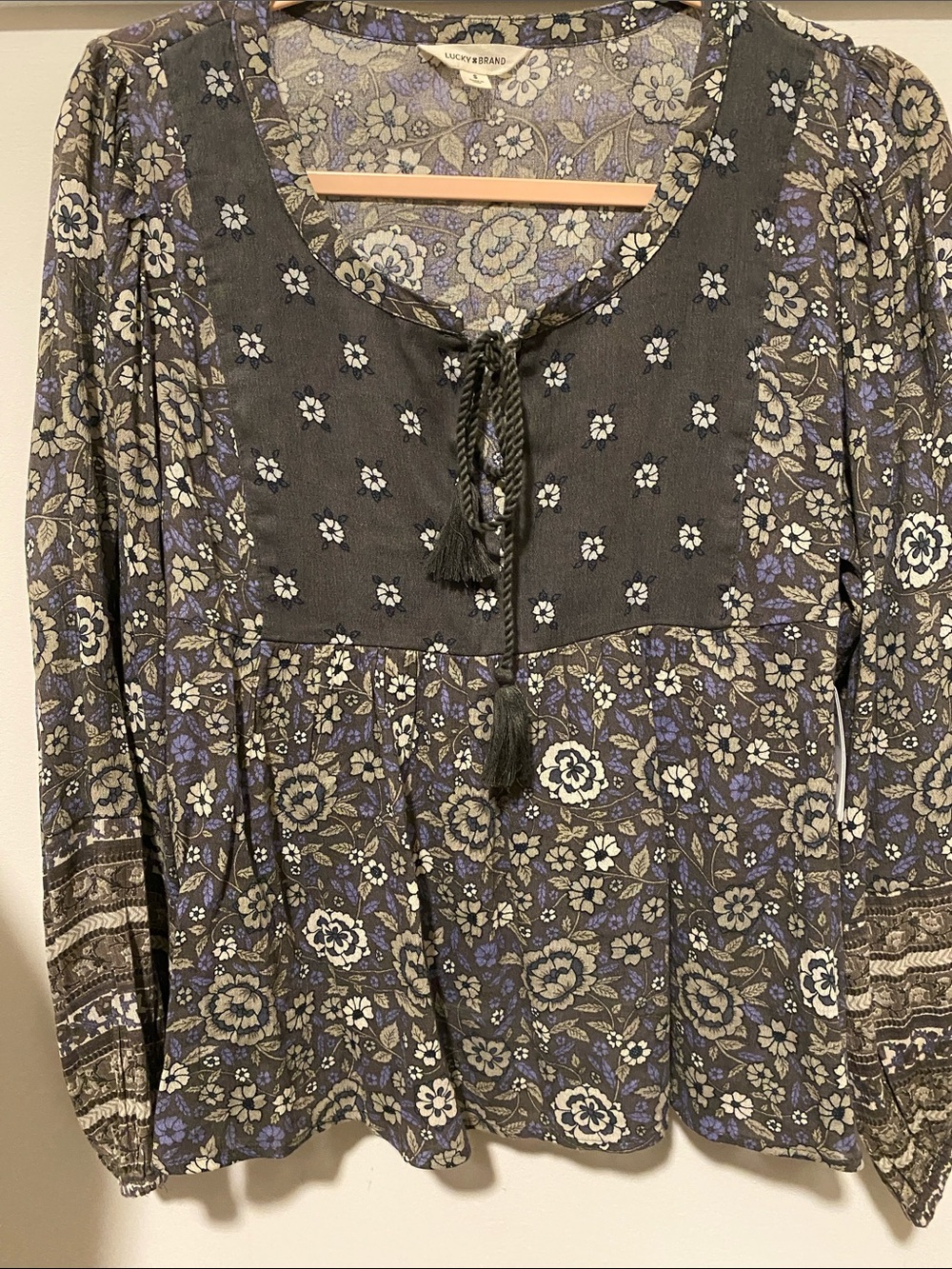 NWT Lucky Brand Gray Floral Peasant Tunic with Lavender Accents
